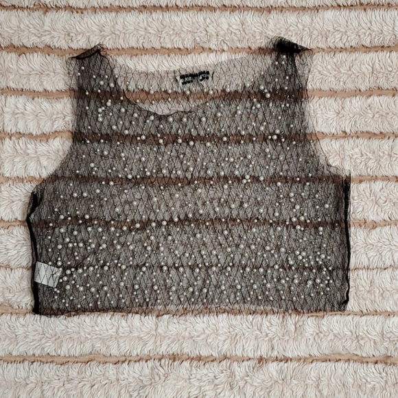Mesh croptop with pearls - Picture 2 of 4